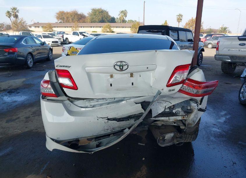 Photo 16 of 2010 Toyota Camry SE (VIN 4T1BF3EK8AU502957)