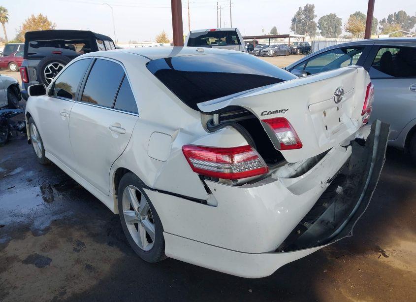 Photo 3 of 2010 Toyota Camry SE (VIN 4T1BF3EK8AU502957)