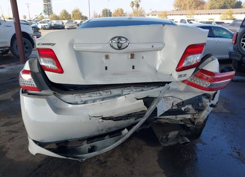 Photo 6 of 2010 Toyota Camry SE (VIN 4T1BF3EK8AU502957)