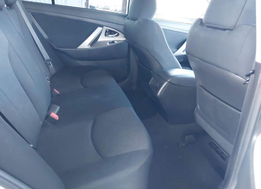 Photo 8 of 2010 Toyota Camry SE (VIN 4T1BF3EK8AU502957)