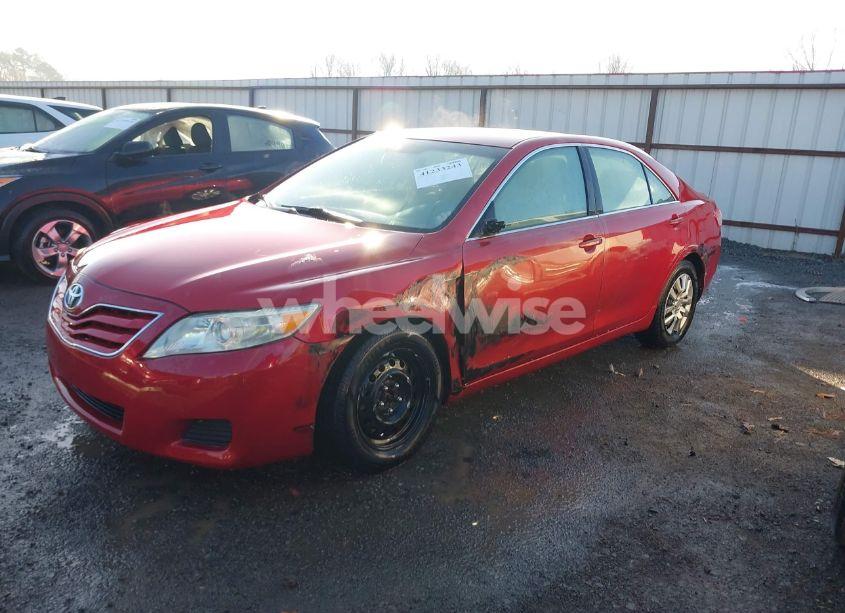 Photo 2 of 2010 Toyota Camry LE (VIN 4T1BF3EK8AU513277)