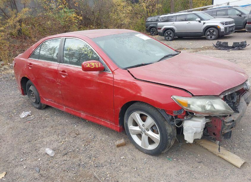 2010 Toyota Camry SE (VIN 4T1BF3EK8AU517961) main photo