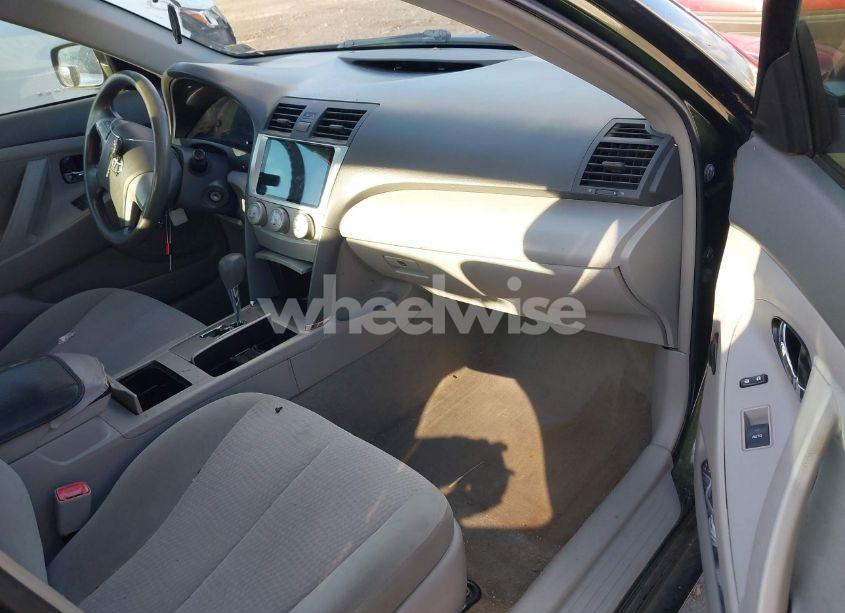 Photo 5 of 2010 Toyota Camry LE (VIN 4T1BF3EK8AU524408)