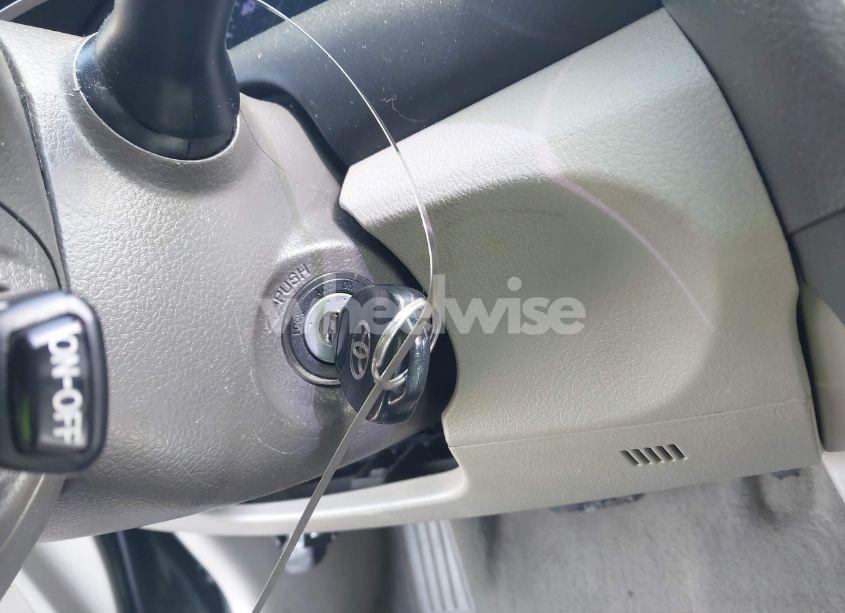 Photo 11 of 2010 Toyota Camry LE (VIN 4T1BF3EK8AU526448)