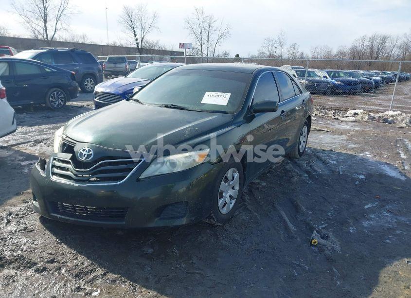 Photo 2 of 2010 Toyota Camry LE (VIN 4T1BF3EK8AU526448)