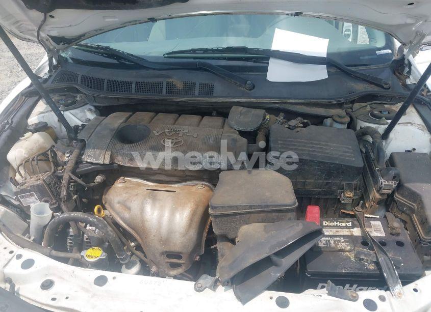 Photo 10 of 2010 Toyota Camry LE (VIN 4T1BF3EK8AU530032)