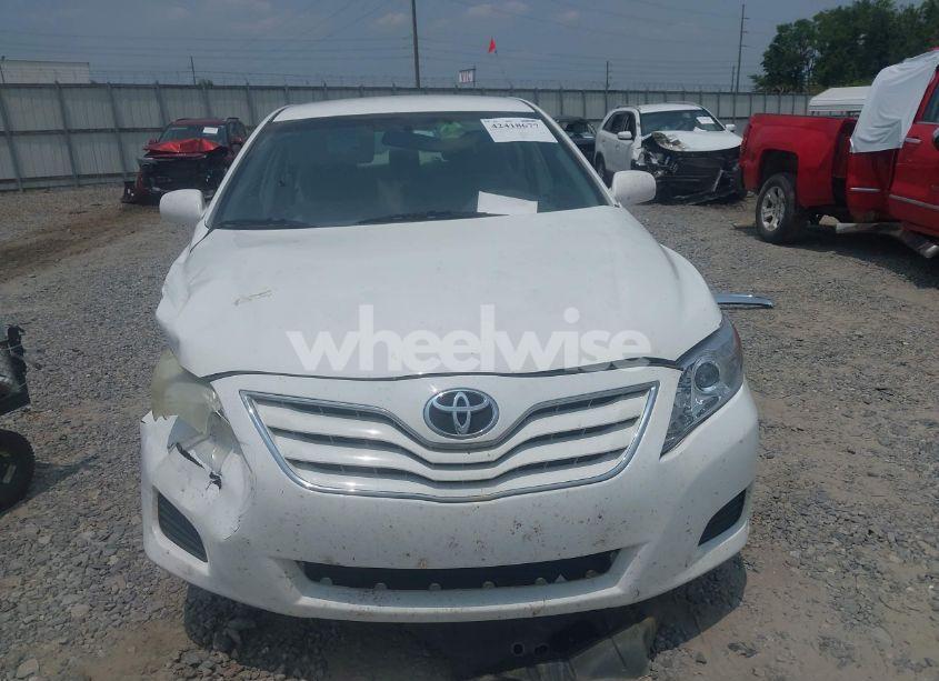 Photo 12 of 2010 Toyota Camry LE (VIN 4T1BF3EK8AU530032)
