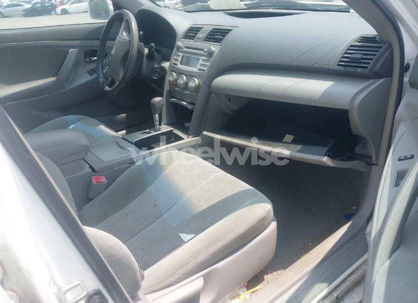 Photo 5 of 2010 Toyota Camry LE (VIN 4T1BF3EK8AU530032)