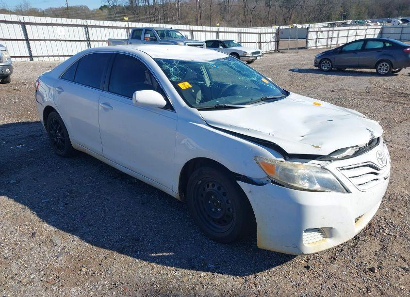 2010 Toyota Camry (VIN 4T1BF3EK8AU530130) main photo
