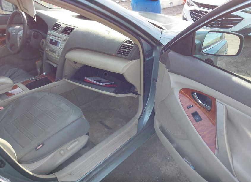 Photo 5 of 2010 Toyota Camry XLE (VIN 4T1BF3EK8AU552726)