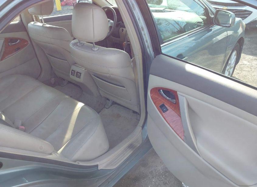 Photo 8 of 2010 Toyota Camry XLE (VIN 4T1BF3EK8AU552726)