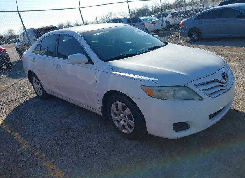 2010 Toyota Camry (VIN 4T1BF3EK8AU573432) main photo