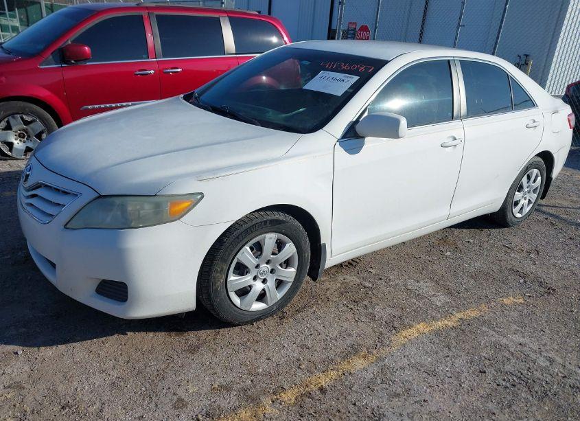 Photo 2 of 2010 Toyota Camry (VIN 4T1BF3EK8AU573432)