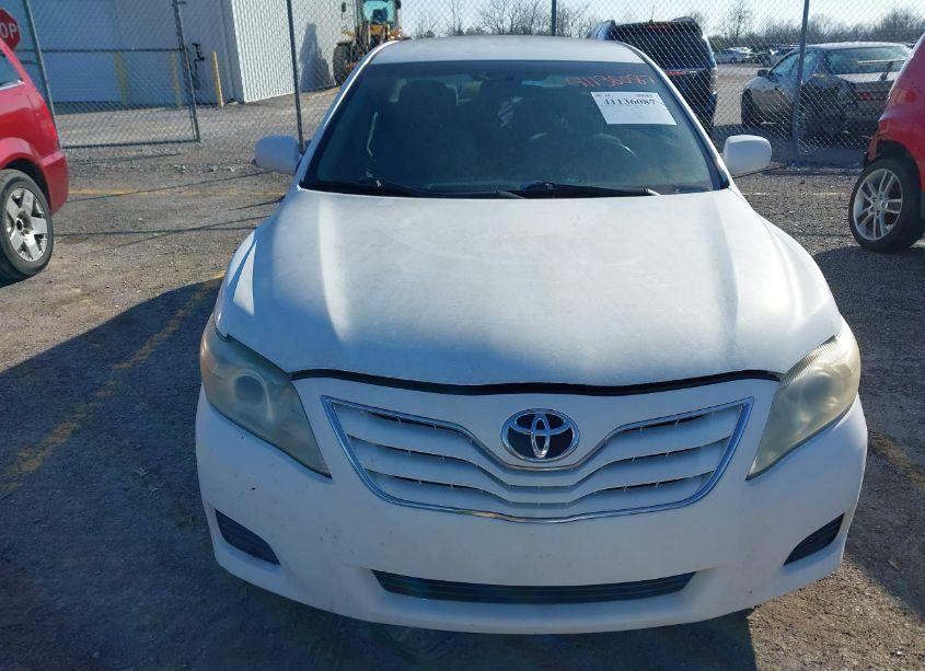 Photo 6 of 2010 Toyota Camry (VIN 4T1BF3EK8AU573432)