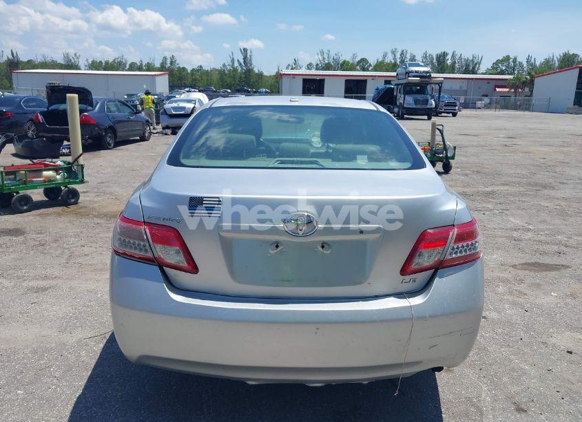 Photo 17 of 2010 Toyota Camry LE (VIN 4T1BF3EK8AU575519)