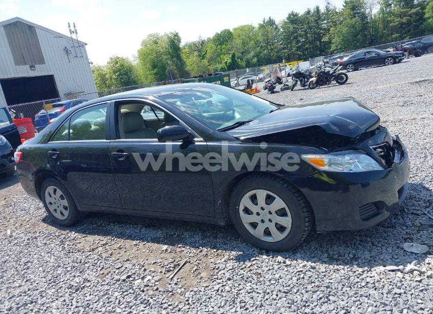 Photo 13 of 2011 Toyota Camry LE (VIN 4T1BF3EK8BU127833)