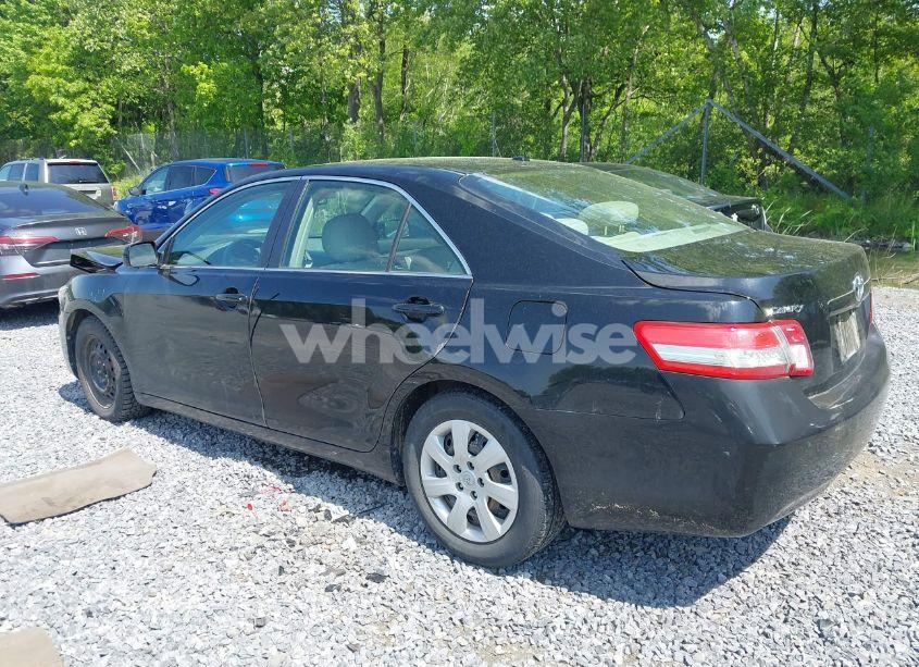 Photo 3 of 2011 Toyota Camry LE (VIN 4T1BF3EK8BU127833)