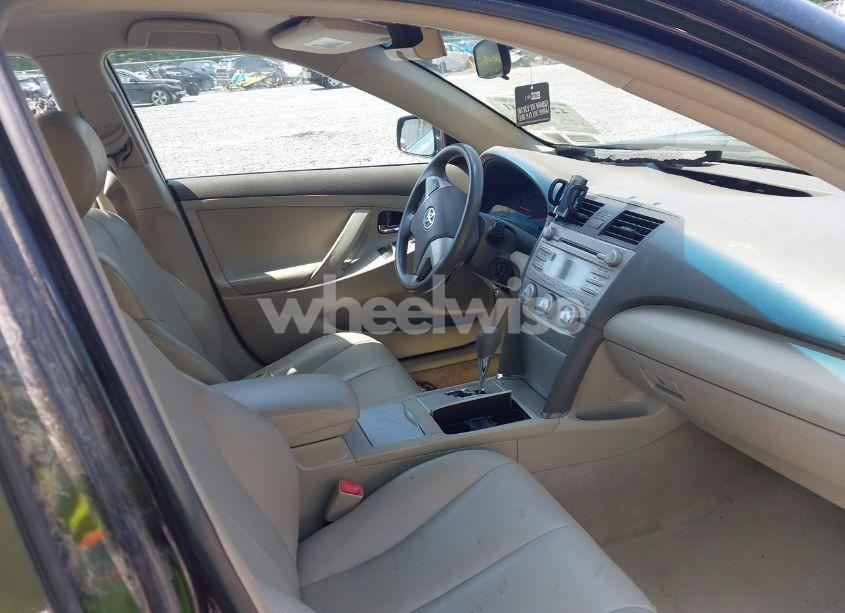 Photo 5 of 2011 Toyota Camry LE (VIN 4T1BF3EK8BU127833)