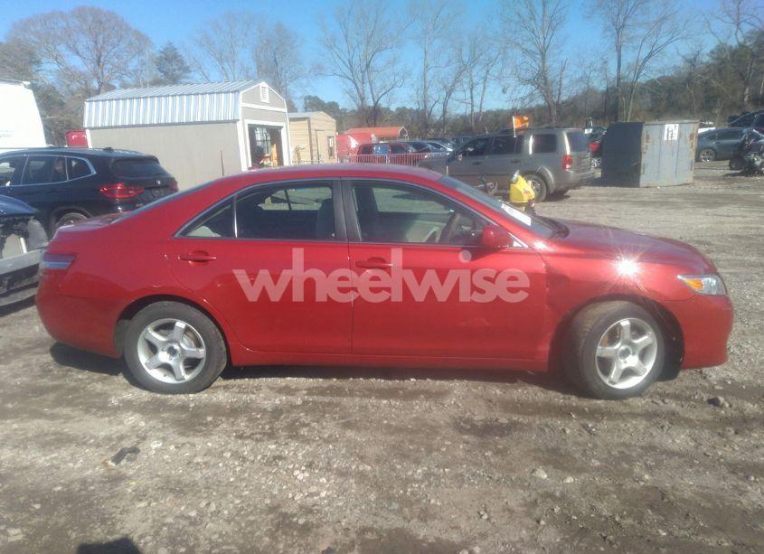 Photo 13 of 2011 Toyota Camry LE (VIN 4T1BF3EK8BU171850)