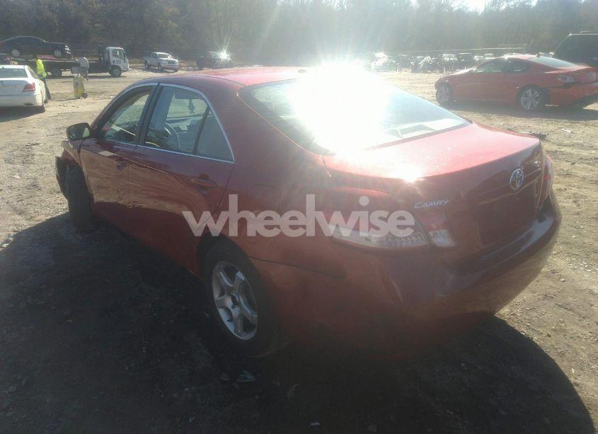 Photo 3 of 2011 Toyota Camry LE (VIN 4T1BF3EK8BU171850)