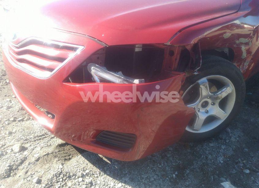 Photo 6 of 2011 Toyota Camry LE (VIN 4T1BF3EK8BU171850)