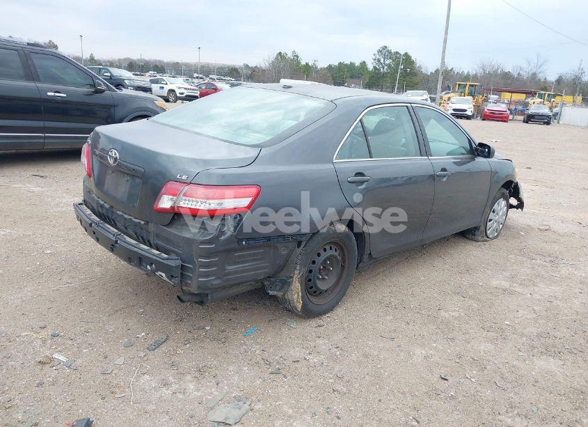 Photo 4 of 2011 Toyota Camry LE (VIN 4T1BF3EK8BU181035)