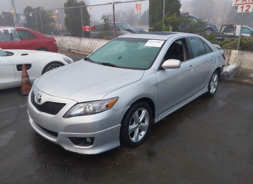 Photo 2 of 2011 Toyota Camry SE (VIN 4T1BF3EK8BU199356)