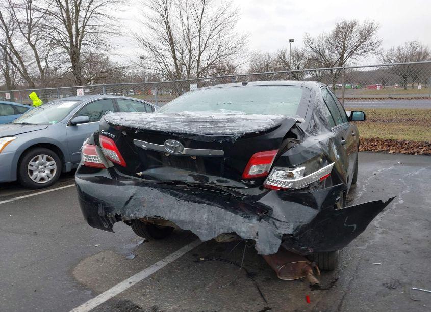 Photo 12 of 2011 Toyota Camry XLE (VIN 4T1BF3EK8BU200019)