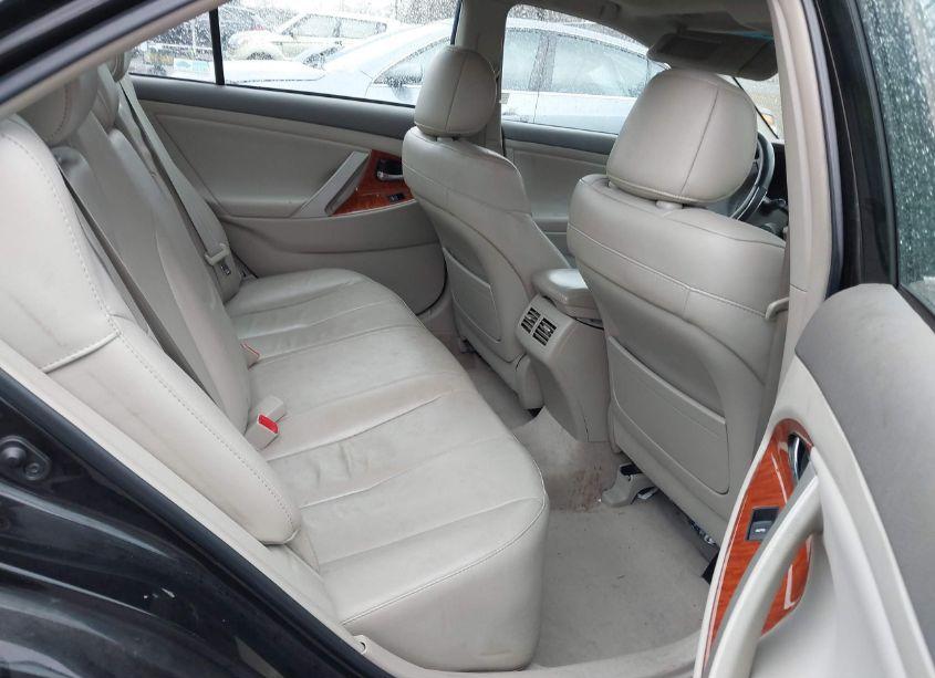Photo 8 of 2011 Toyota Camry XLE (VIN 4T1BF3EK8BU200019)