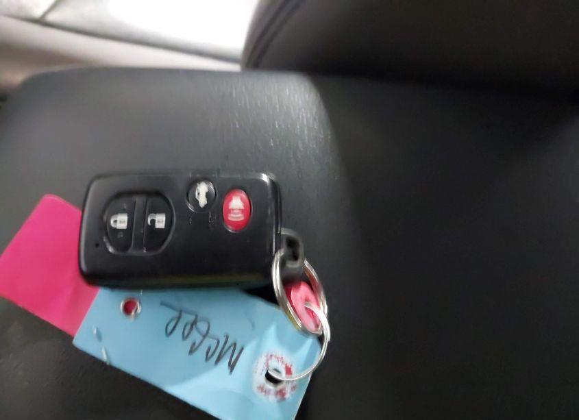 Photo 11 of 2011 Toyota Camry SE (VIN 4T1BF3EK8BU204233)