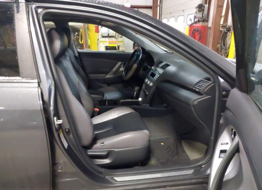 Photo 5 of 2011 Toyota Camry SE (VIN 4T1BF3EK8BU204233)