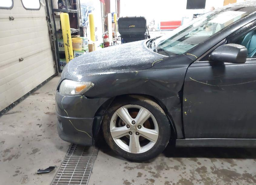 Photo 6 of 2011 Toyota Camry SE (VIN 4T1BF3EK8BU204233)