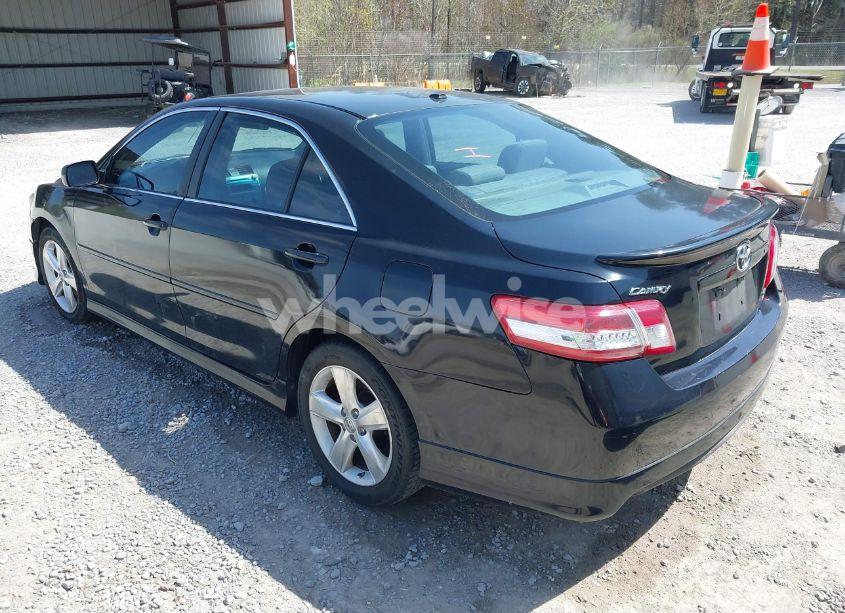 Photo 3 of 2011 Toyota Camry SE (VIN 4T1BF3EK8BU204443)