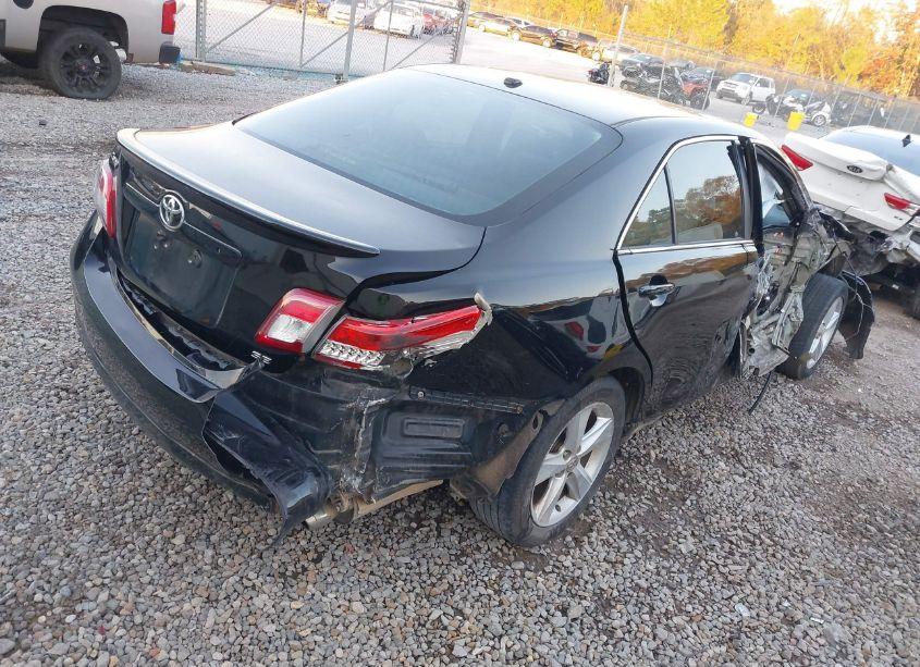 Photo 4 of 2011 Toyota Camry SE (VIN 4T1BF3EK8BU209061)