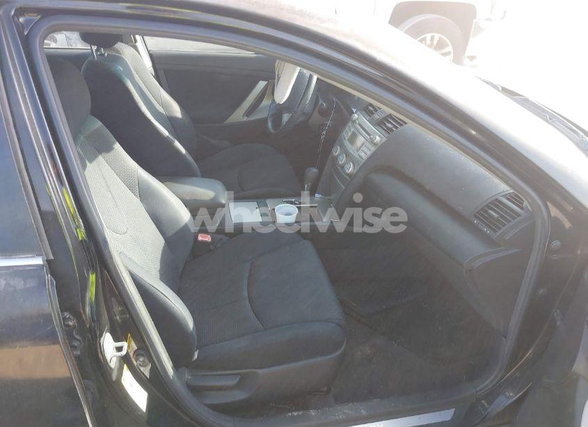 Photo 5 of 2011 Toyota Camry SE (VIN 4T1BF3EK8BU215166)