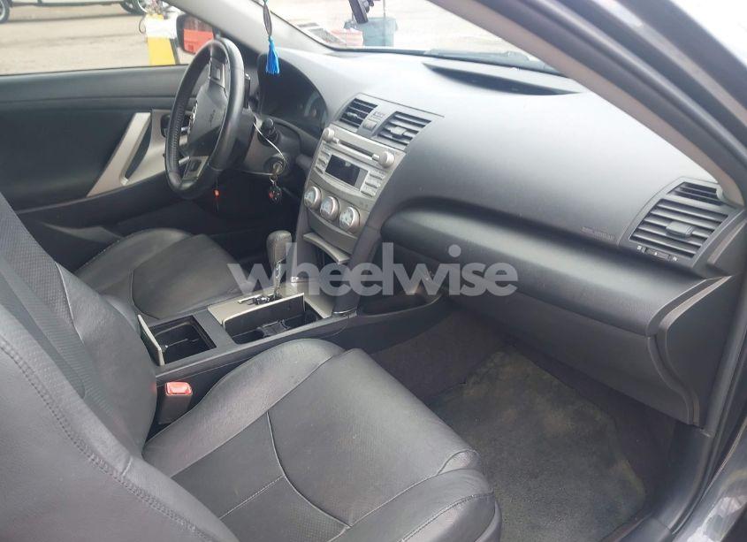 Photo 5 of 2011 Toyota Camry SE (VIN 4T1BF3EK8BU218665)