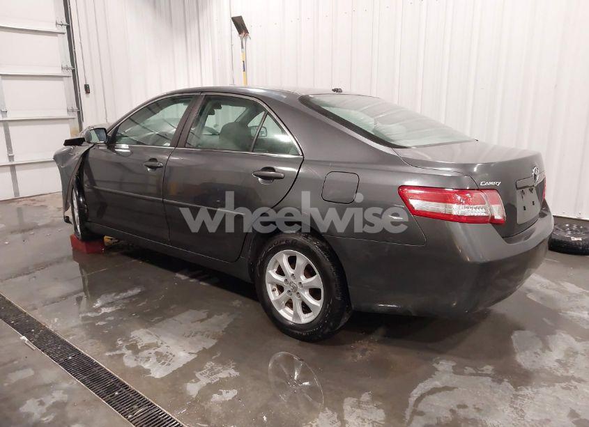 Photo 3 of 2011 Toyota Camry LE (VIN 4T1BF3EK8BU219511)