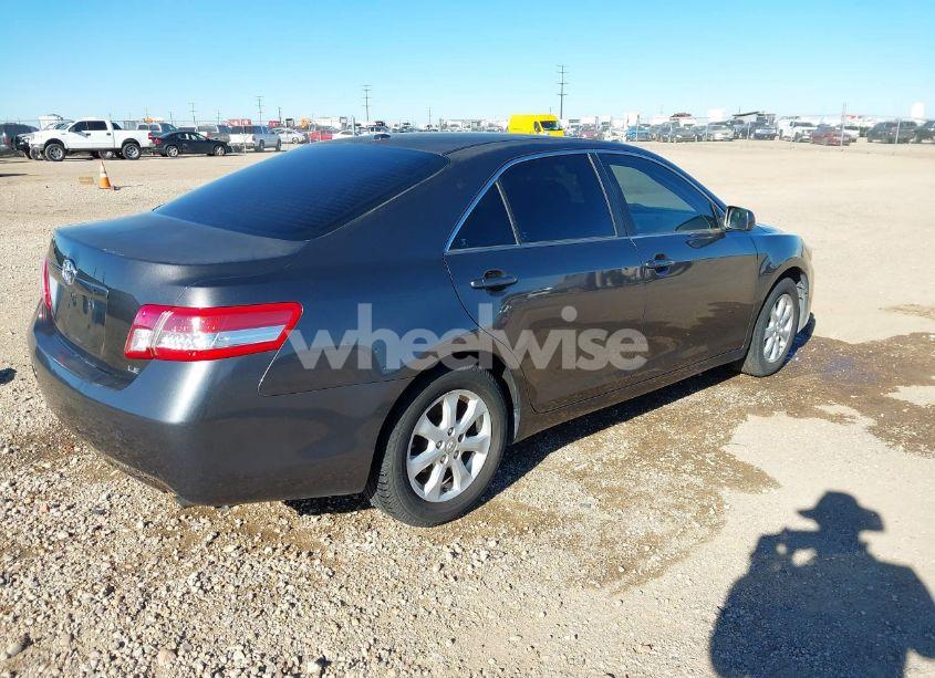 Photo 4 of 2011 Toyota Camry LE (VIN 4T1BF3EK8BU224742)