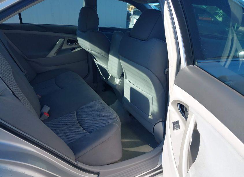 Photo 8 of 2011 Toyota Camry SE (VIN 4T1BF3EK8BU230038)