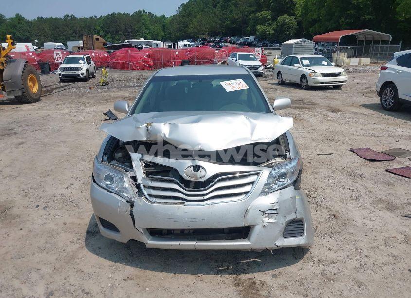 Photo 12 of 2011 Toyota Camry LE (VIN 4T1BF3EK8BU232338)
