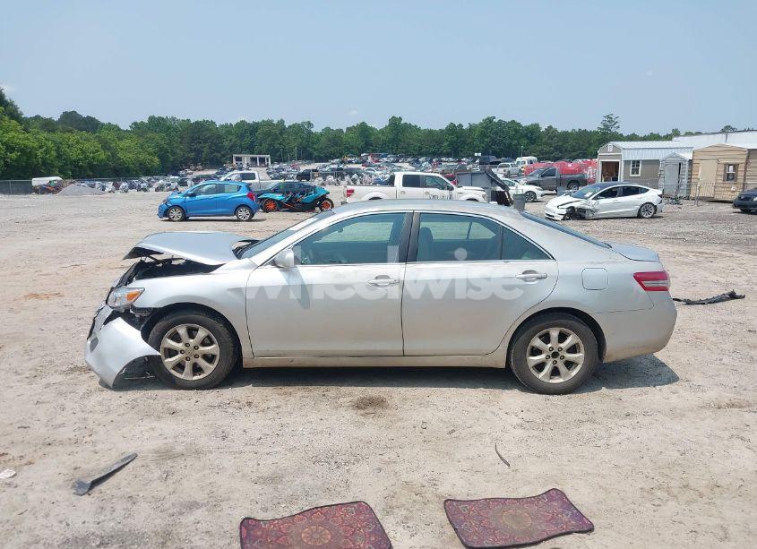 Photo 14 of 2011 Toyota Camry LE (VIN 4T1BF3EK8BU232338)