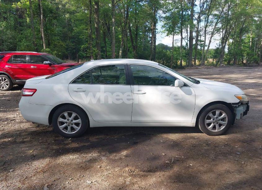 Photo 14 of 2011 Toyota Camry LE (VIN 4T1BF3EK8BU591527)