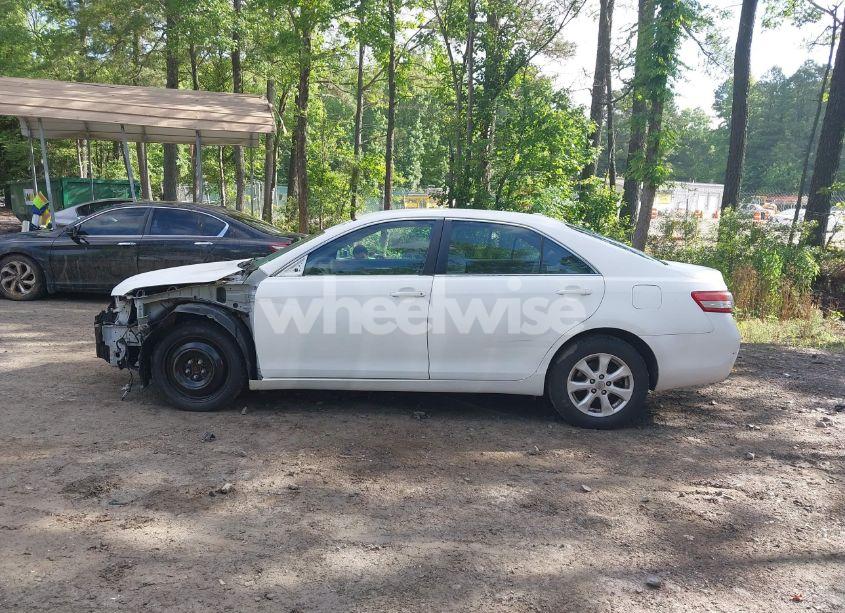 Photo 15 of 2011 Toyota Camry LE (VIN 4T1BF3EK8BU591527)