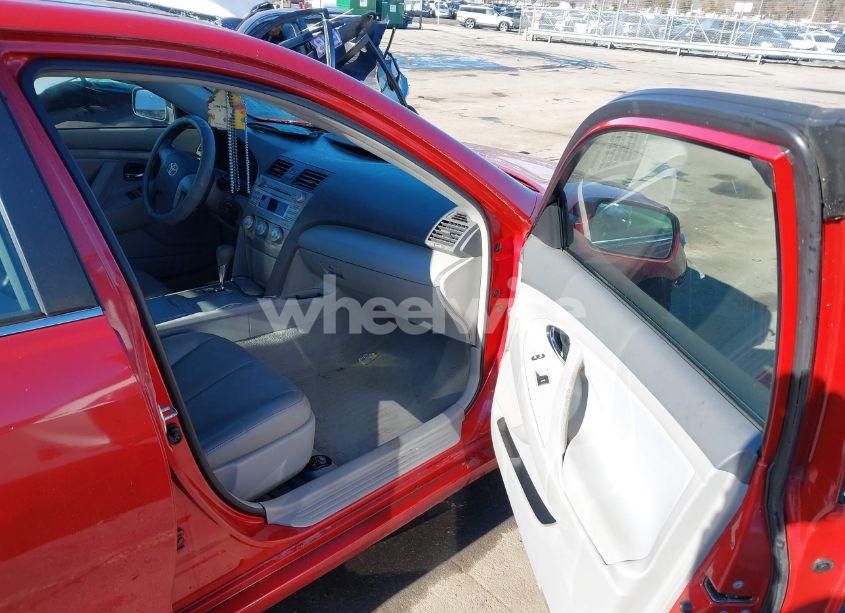 Photo 5 of 2011 Toyota Camry LE (VIN 4T1BF3EK8BU613672)