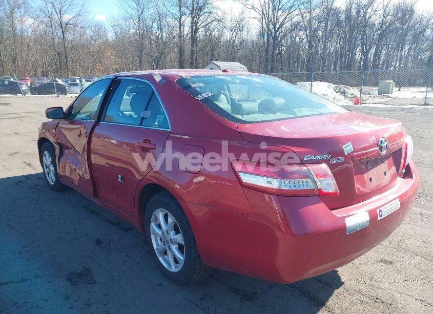 Photo 3 of 2011 Toyota Camry LE (VIN 4T1BF3EK8BU631489)