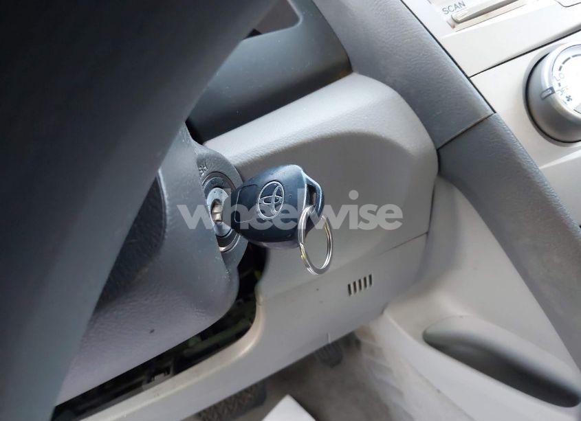 Photo 11 of 2011 Toyota Camry LE (VIN 4T1BF3EK8BU633811)