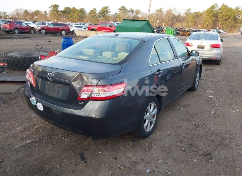 Photo 4 of 2011 Toyota Camry LE (VIN 4T1BF3EK8BU633811)