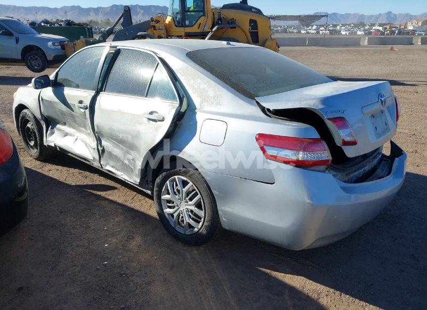 Photo 3 of 2011 Toyota Camry LE (VIN 4T1BF3EK8BU637910)