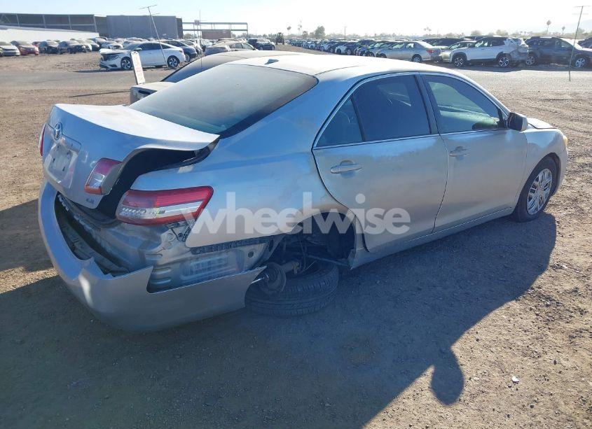 Photo 4 of 2011 Toyota Camry LE (VIN 4T1BF3EK8BU637910)