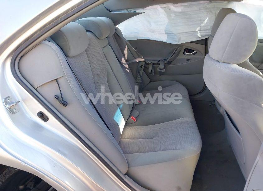 Photo 8 of 2011 Toyota Camry LE (VIN 4T1BF3EK8BU637910)